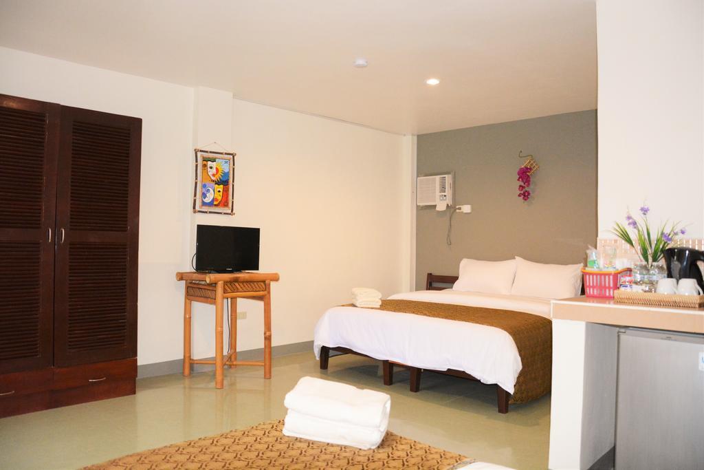 Alona Studios Apartment Hotel Panglao Luaran gambar