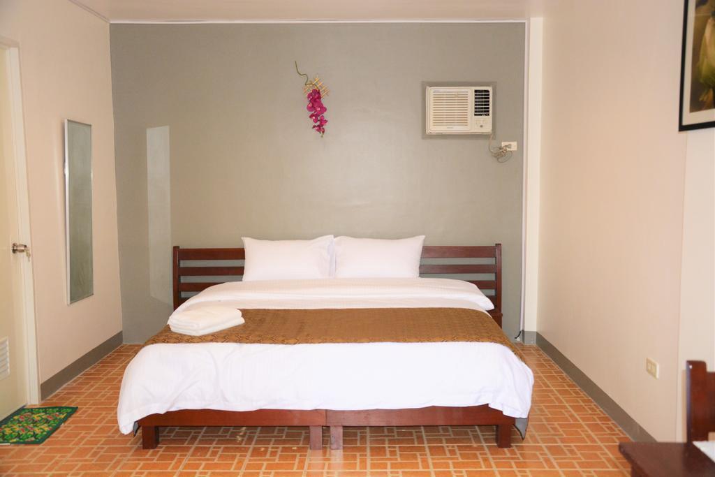 Alona Studios Apartment Hotel Panglao Luaran gambar